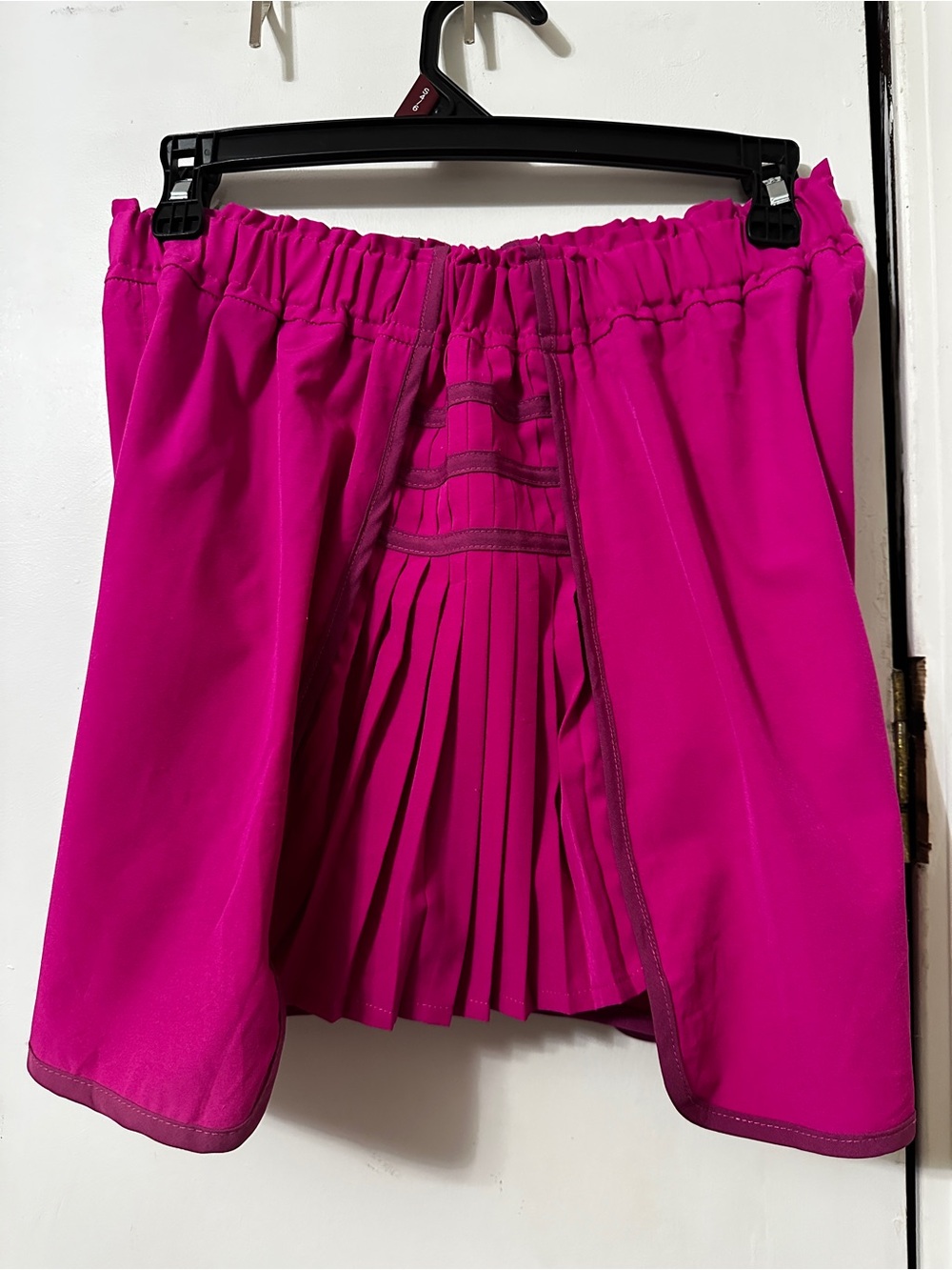 Fuchsia Pleated-Side Athletic Skort Shorts - Picture 3 of 6
